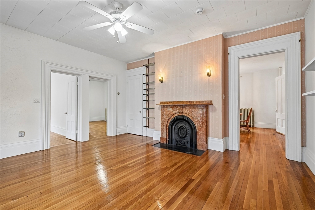 44 Warren Ave, Woburn, MA Photo #5