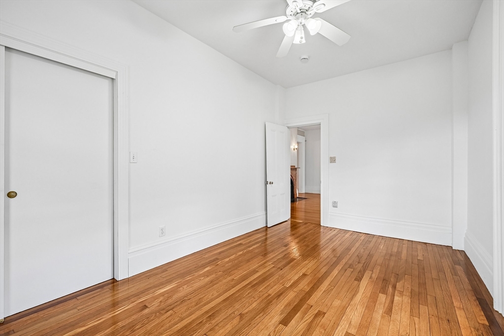 44 Warren Ave, Woburn, MA Photo #16