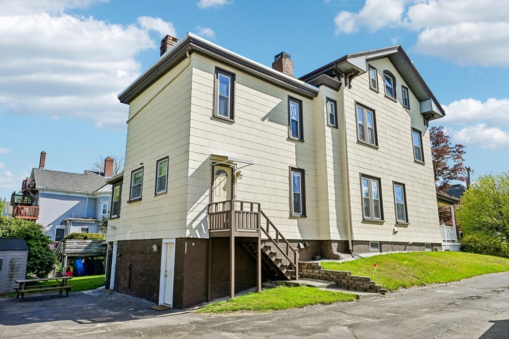 44 Warren Ave, Woburn, MA Photo #41