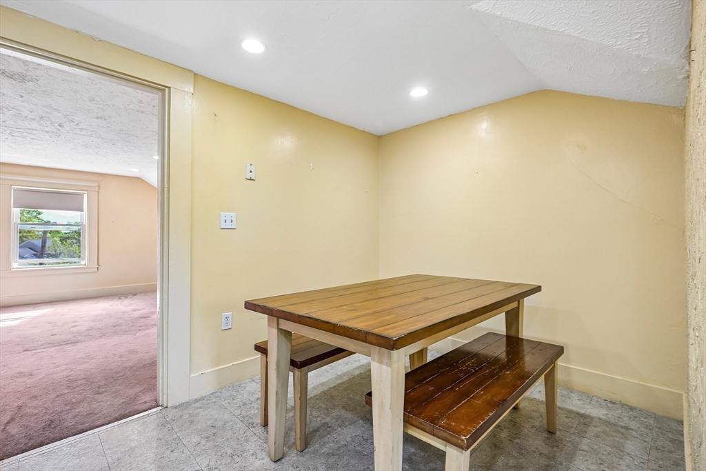 44 Warren Ave, Woburn, MA Photo #24
