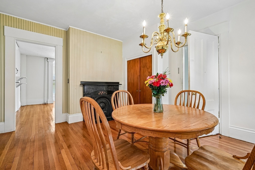 44 Warren Ave, Woburn, MA Photo #7