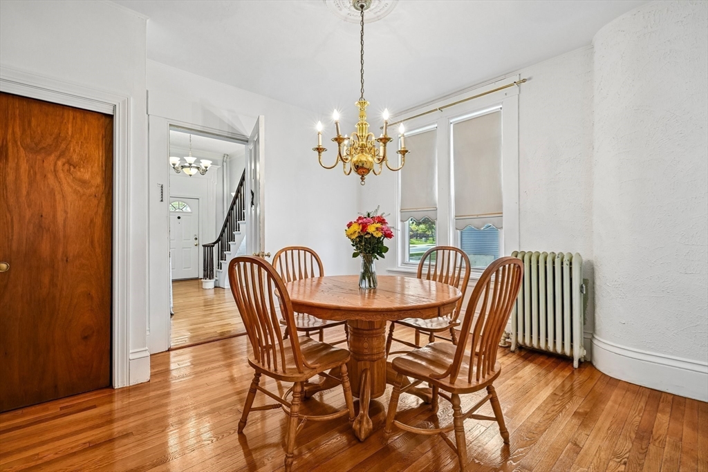 44 Warren Ave, Woburn, MA Photo #6