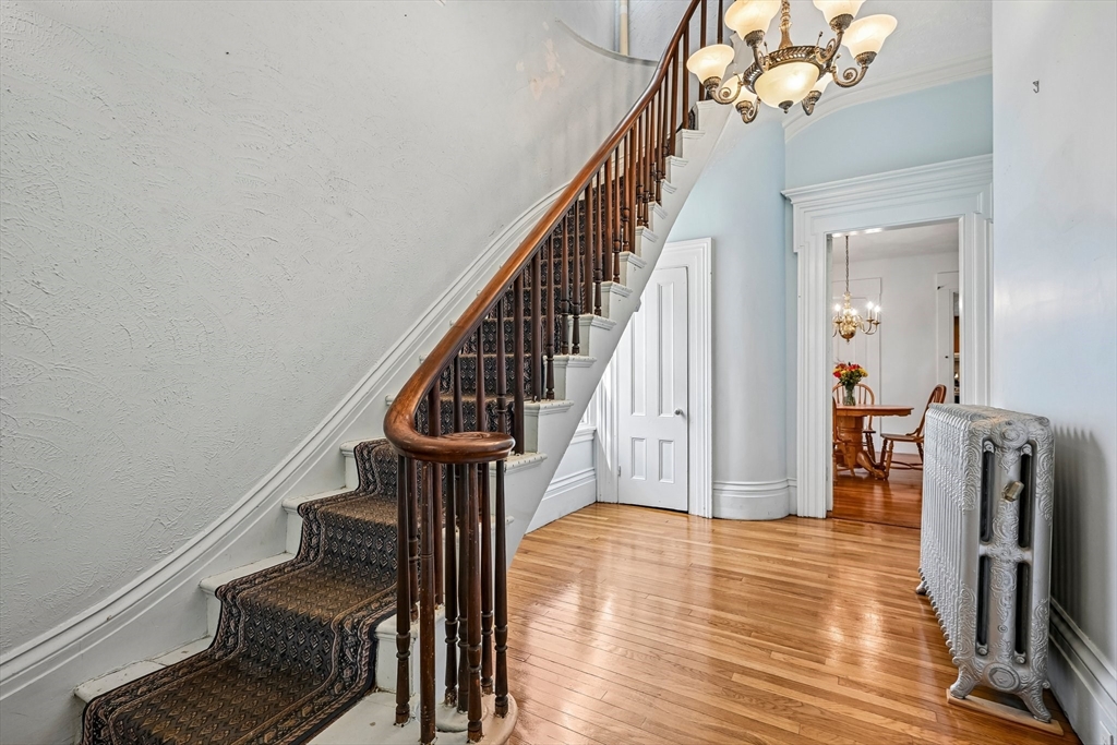 44 Warren Ave, Woburn, MA Photo #19
