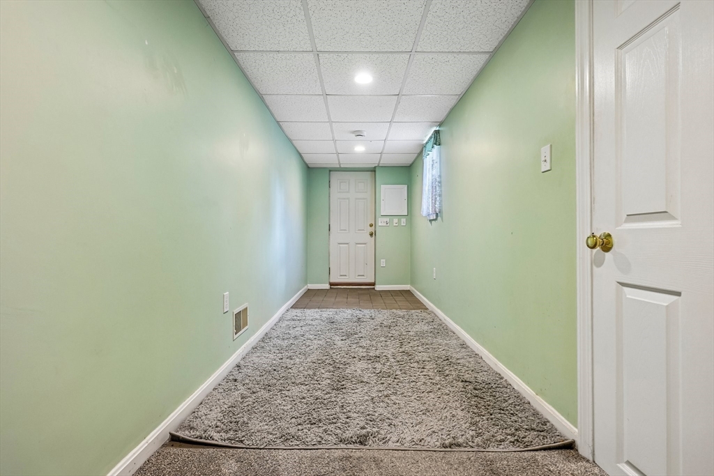 44 Warren Ave, Woburn, MA Photo #38