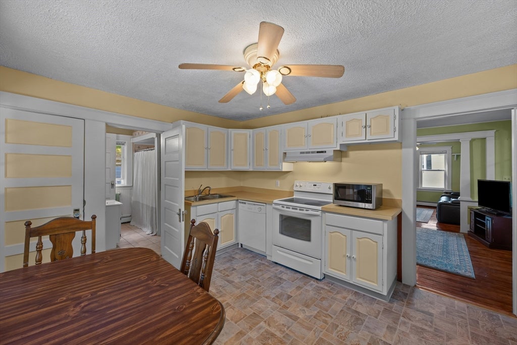 10 Tilbury St, Worcester, MA, 10 Tilbury St, Worcester, MA Photo #9