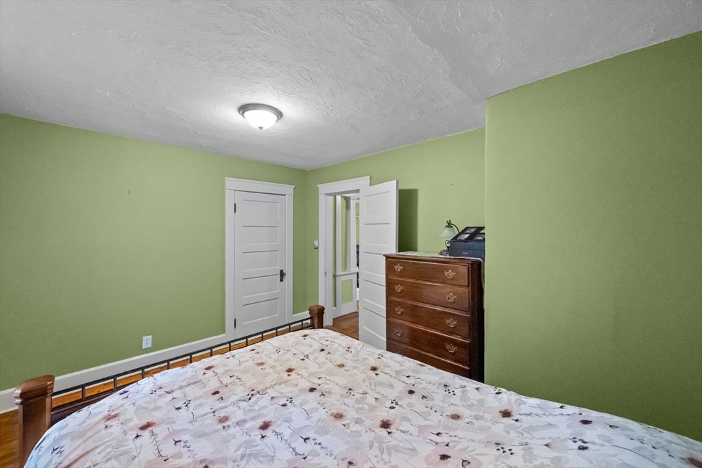 10 Tilbury St, Worcester, MA, 10 Tilbury St, Worcester, MA Photo #15