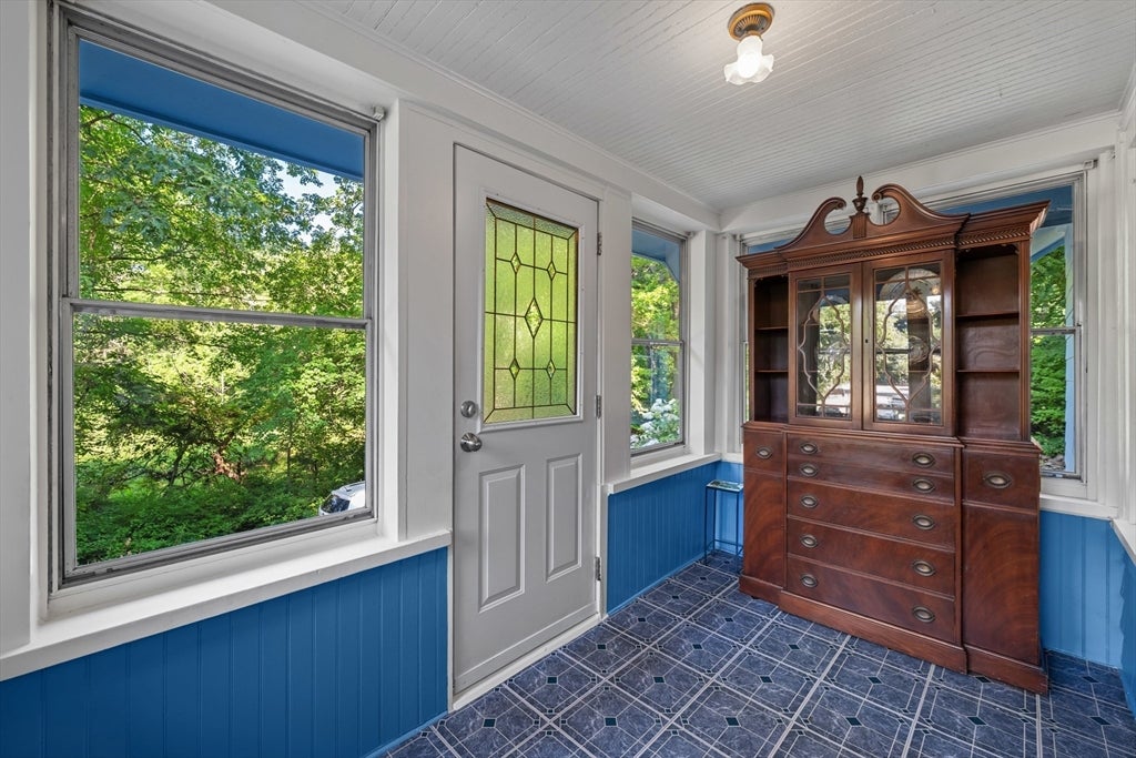 10 Tilbury St, Worcester, MA, 10 Tilbury St, Worcester, MA Photo #7