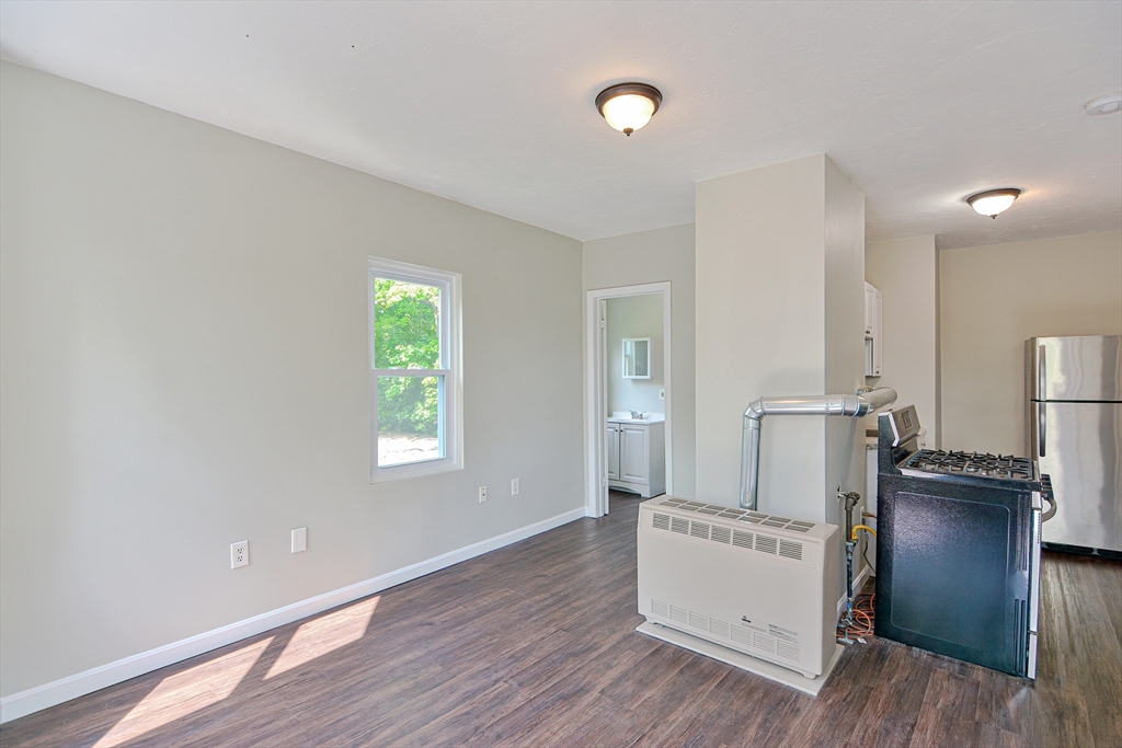 28 Prescott St, Leominster, MA, 28 Prescott St, Leominster, MA Photo #5