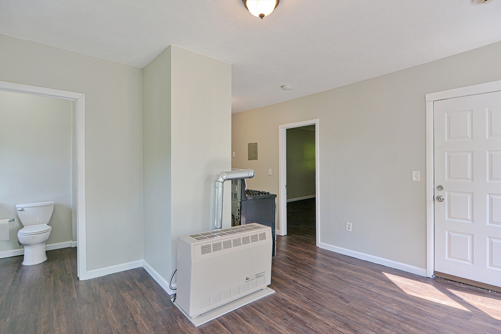 28 Prescott St, Leominster, MA, 28 Prescott St, Leominster, MA Photo #4