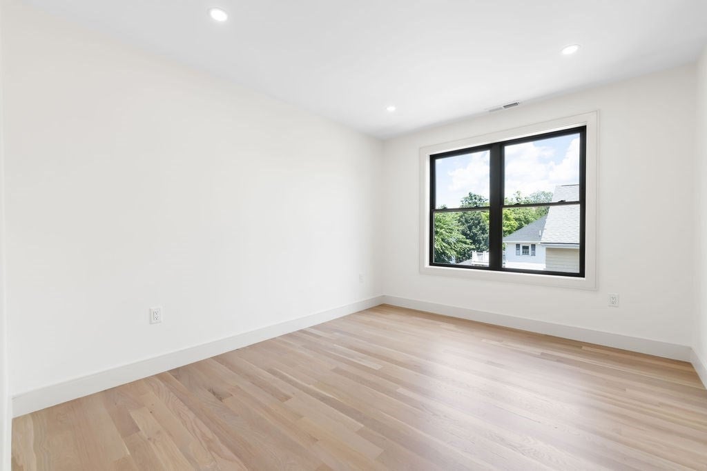 28 Howard St #1, Waltham, MA, 28 Howard St #1, Waltham, MA Photo #18