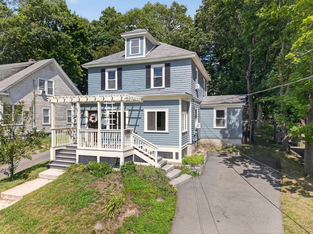 204 Parkview Ave