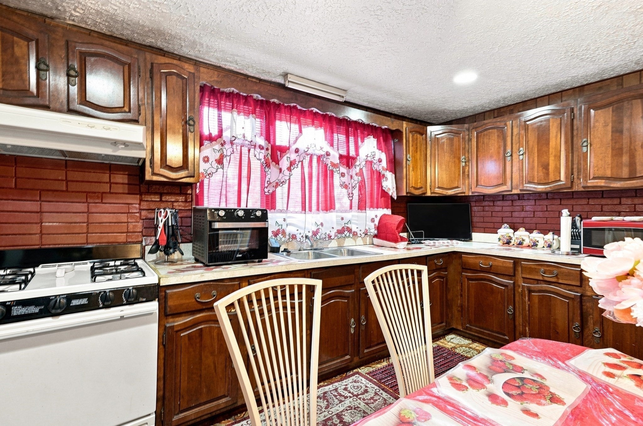 75 Woodrow Avenue, Boston, MA, 75 Woodrow Avenue, Boston, MA Photo #7