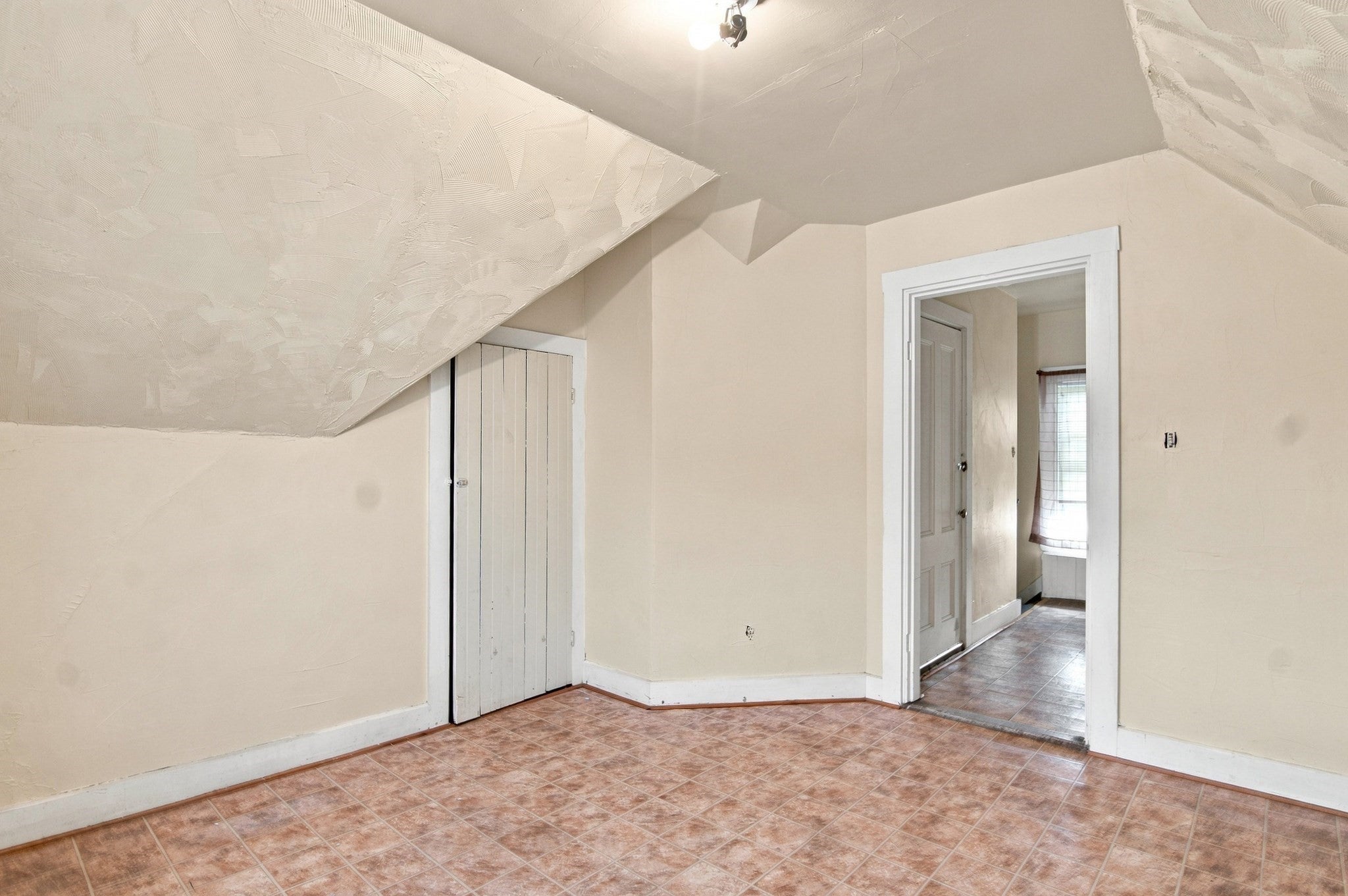 75 Woodrow Avenue, Boston, MA, 75 Woodrow Avenue, Boston, MA Photo #17
