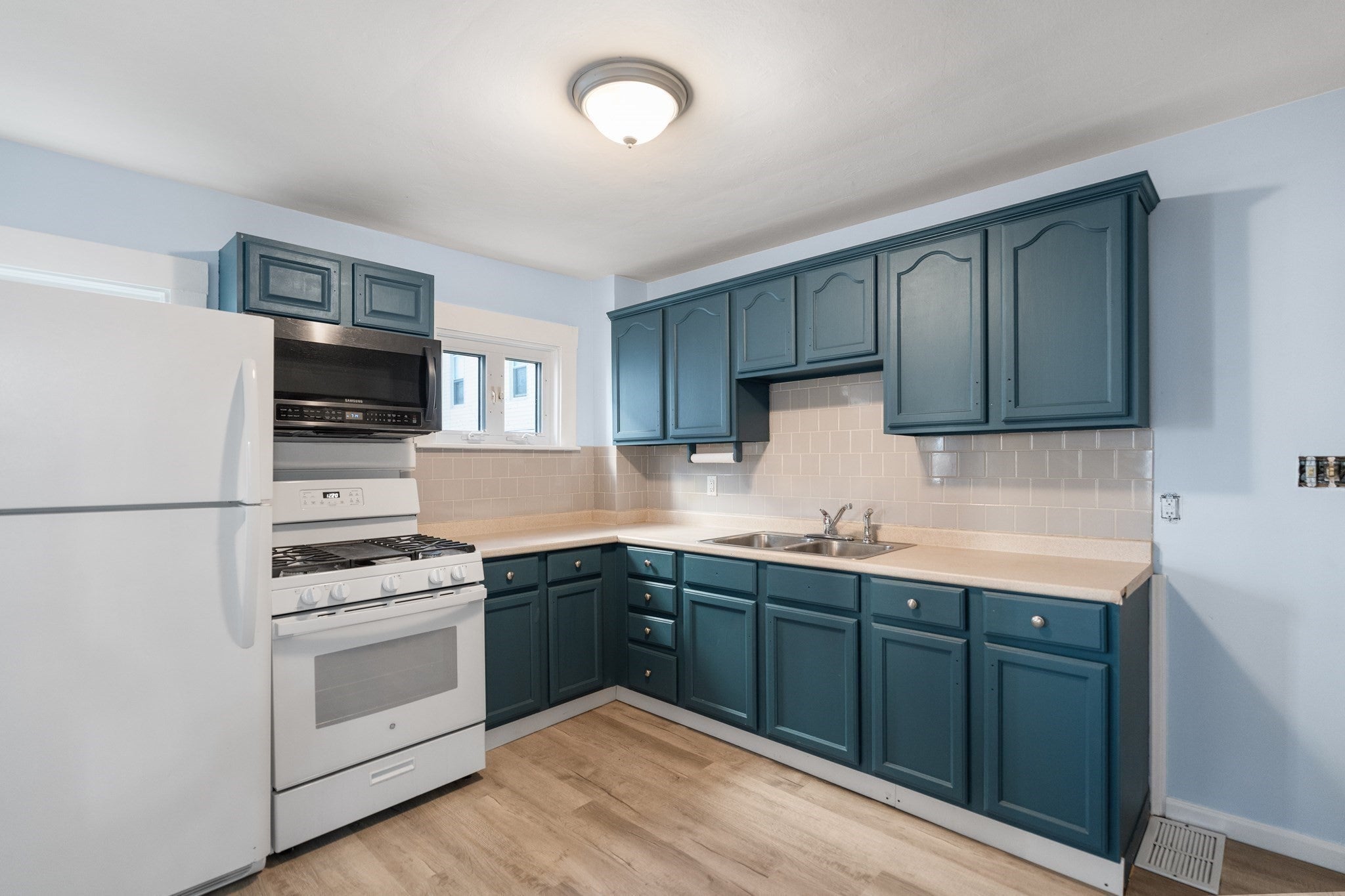 260 Phillips Ave, New Bedford, MA, 260 Phillips Ave, New Bedford, MA Photo #11