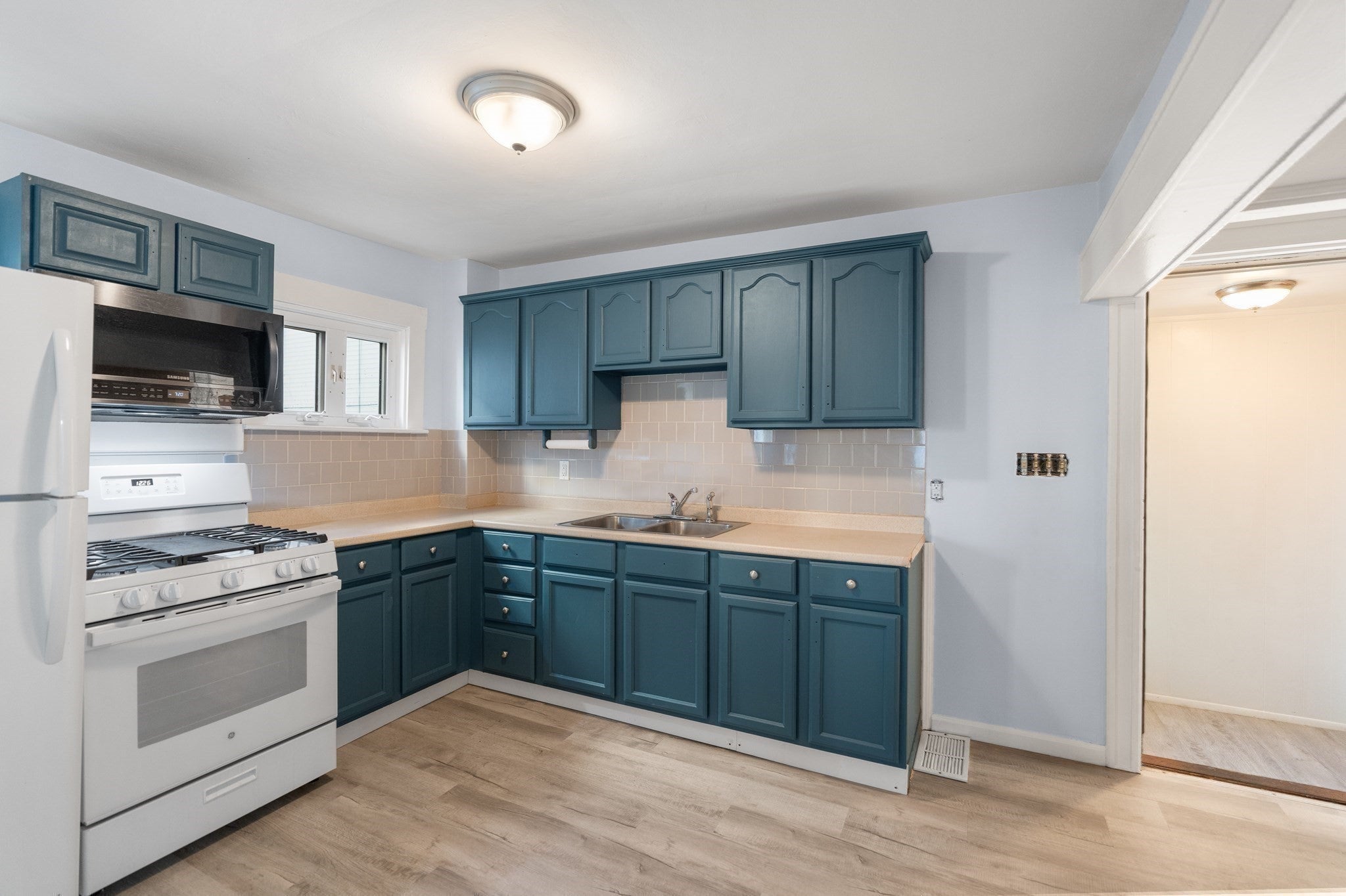 260 Phillips Ave, New Bedford, MA, 260 Phillips Ave, New Bedford, MA Photo #9