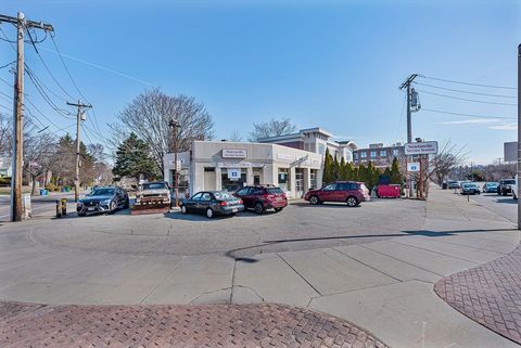 911 Washington St Newton MA 02460