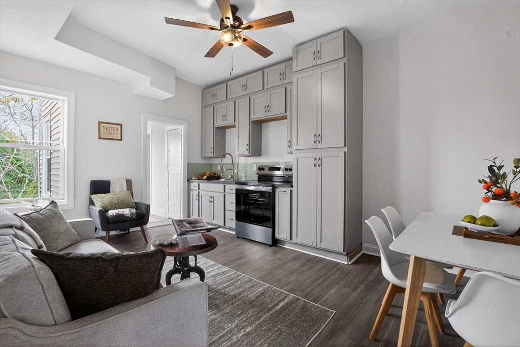 Photo of 997-1003 Saratoga St, Boston, MA