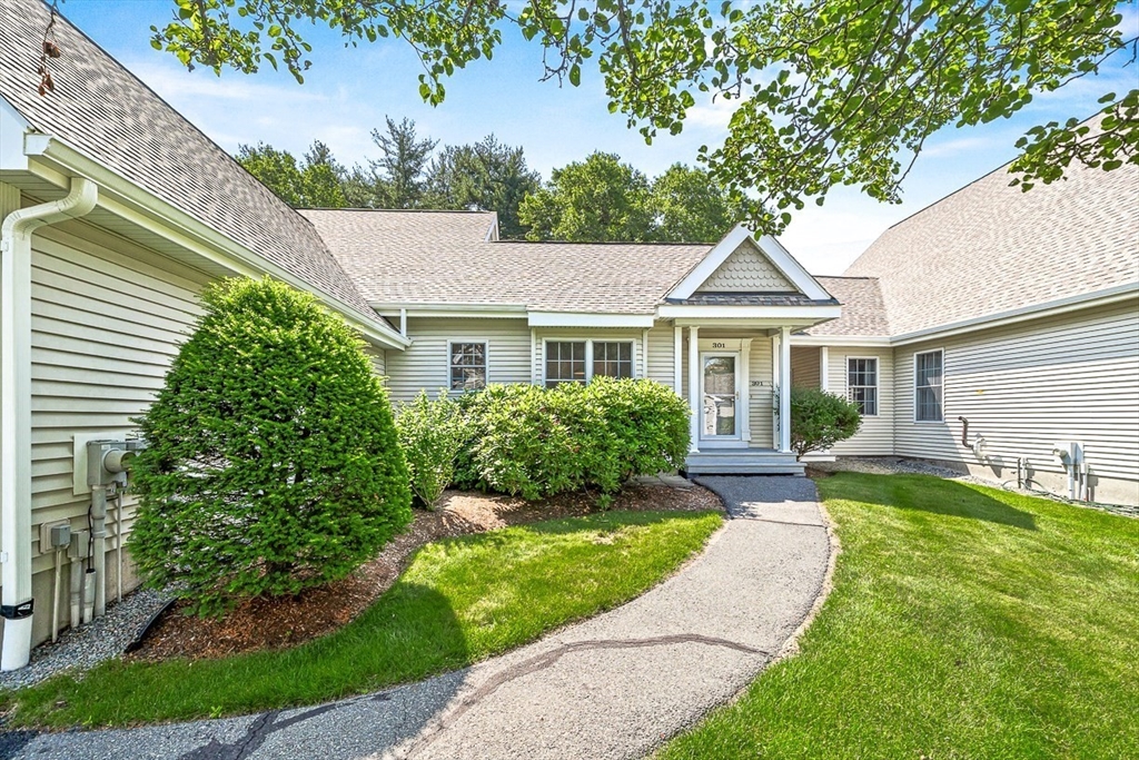301 Diane Cir 301