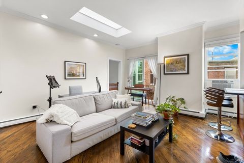 Photo of 390 Riverway #24, Boston, MA 02115 (MLS # 73458120)