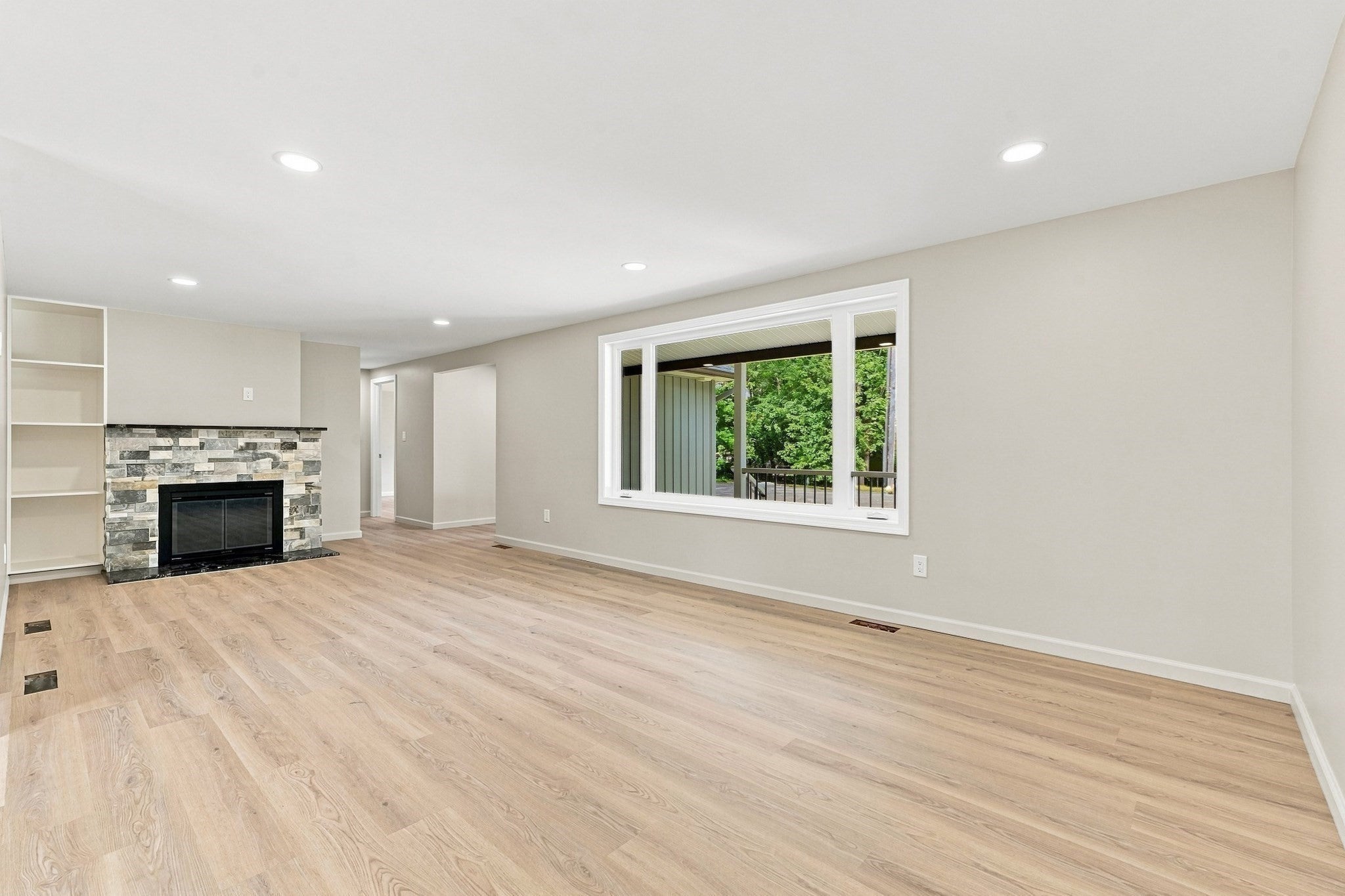 110 Mountain View St, South Hadley, MA Photo #10