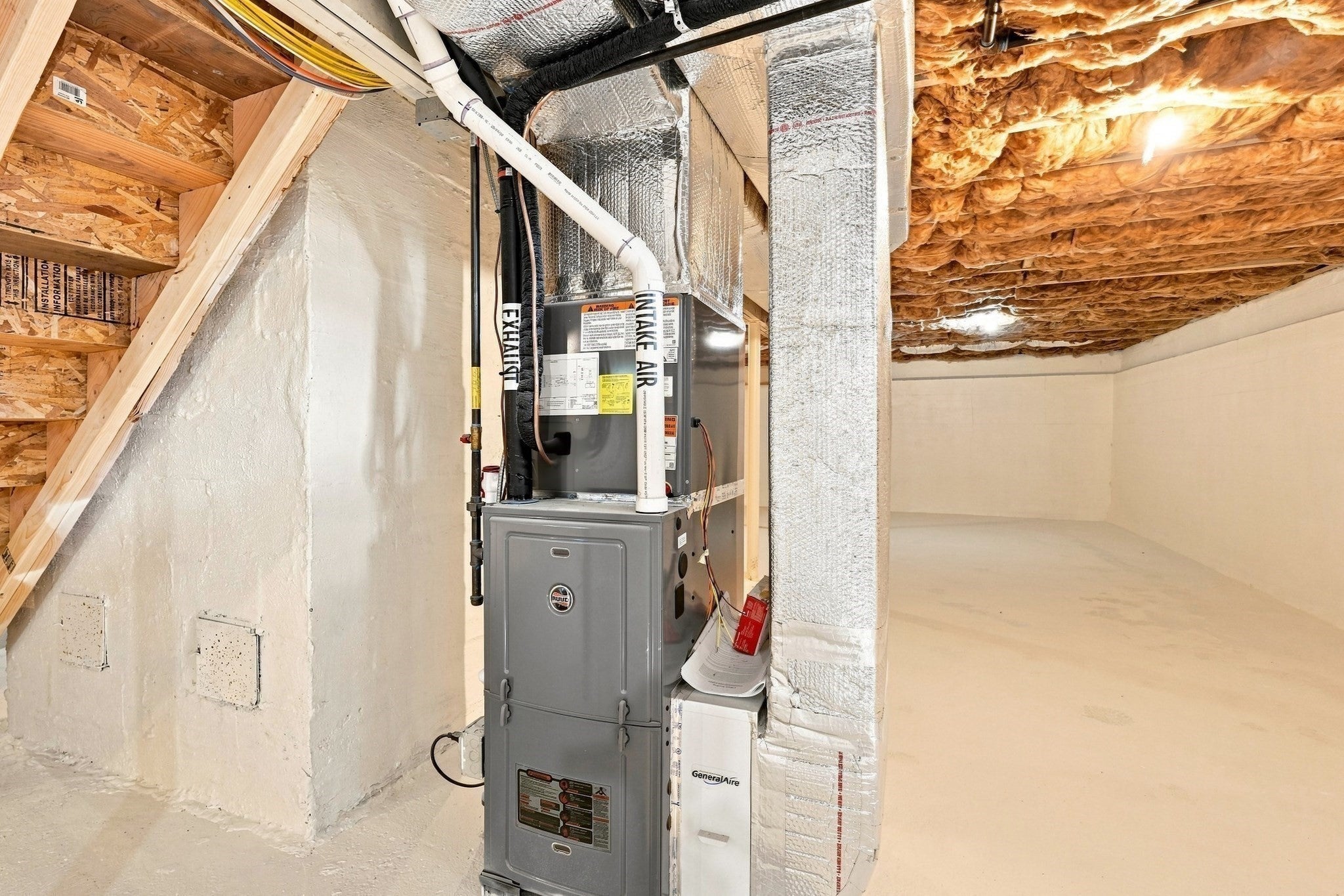 110 Mountain View St, South Hadley, MA Photo #32