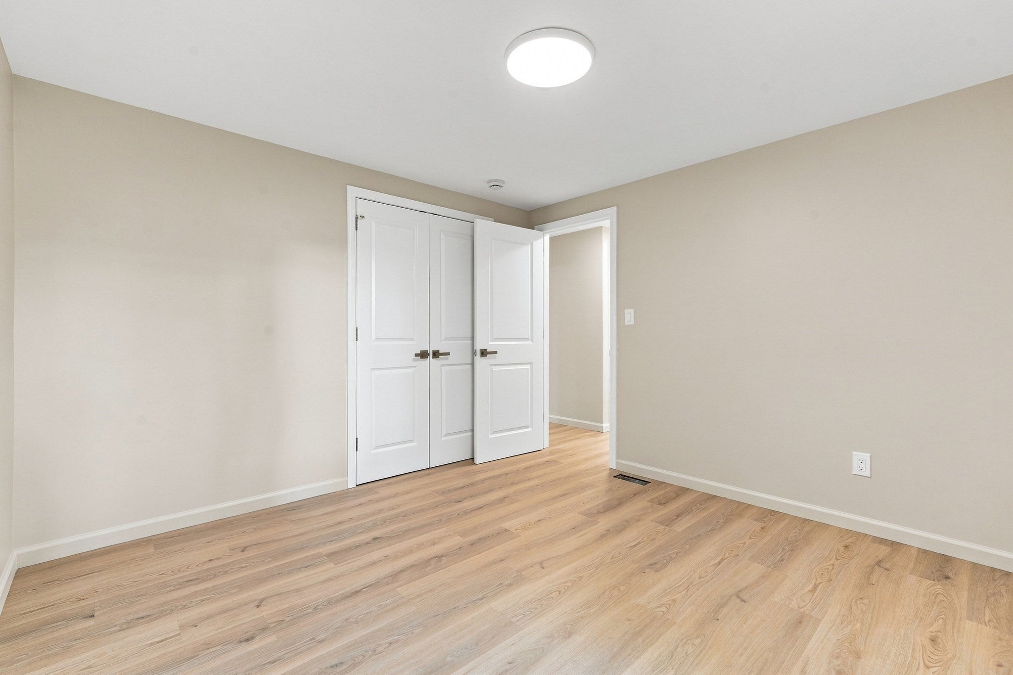 110 Mountain View St, South Hadley, MA Photo #25