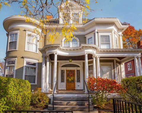 61 Centre Street Brookline MA 02446