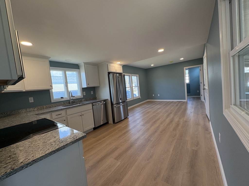 300 East Washington 20N