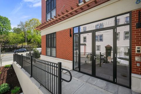 Photo of 8 Leverett St #4, Brookline, MA 02445 (MLS # 73508896)