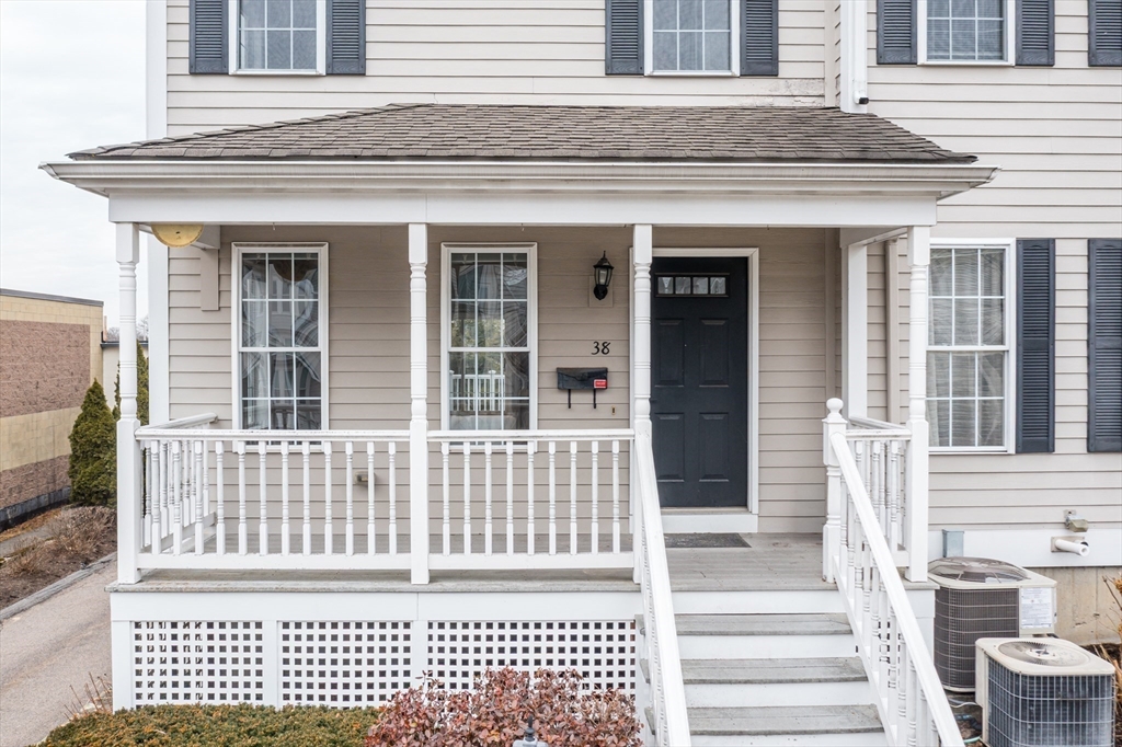 38 Washington St 38