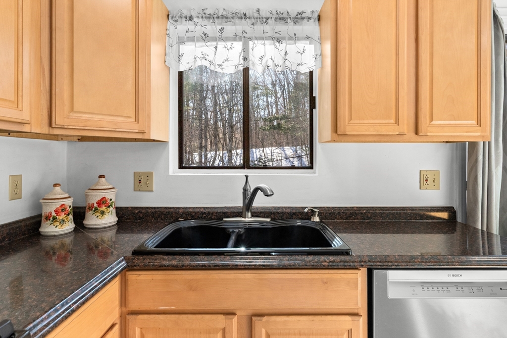 130 Farrwood Dr #130, Haverhill, MA, 130 Farrwood Dr #130, Haverhill, MA Photo #9