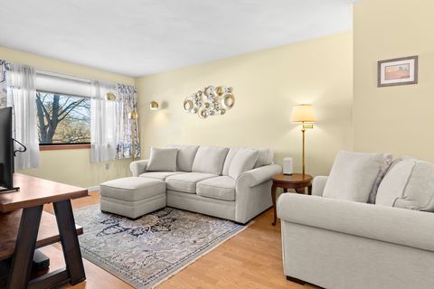 130 Farrwood Dr 130 Haverhill MA 01835