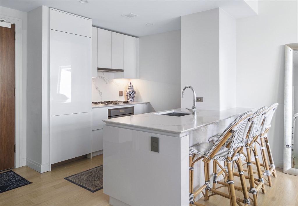 133 Seaport Blvd 520
