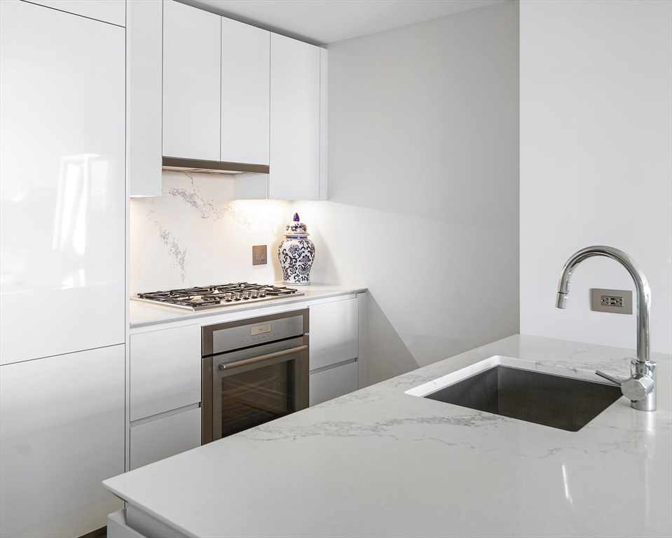 133 Seaport Blvd 520