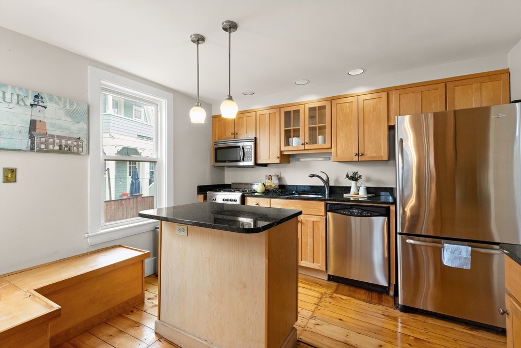 6 Elmwood Rd