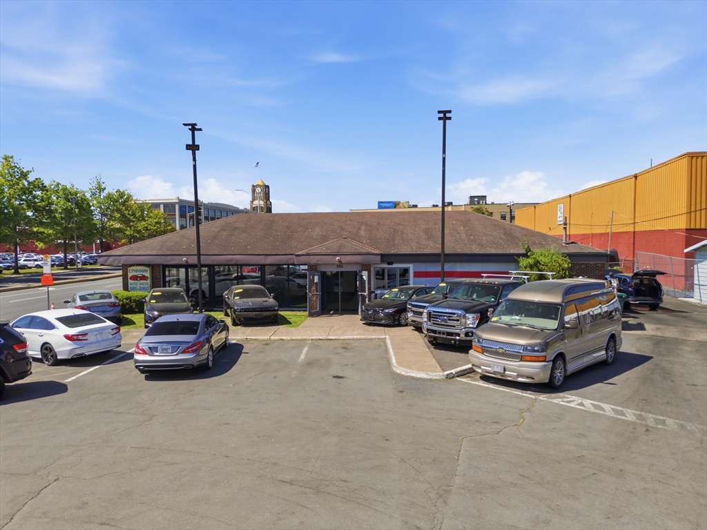 Photo 1 of 13 — 295 Lynnway, Lynn, MA 01901