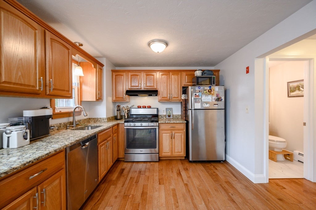 4 Lydon Lane #B1-4, Halifax, MA Photo #15