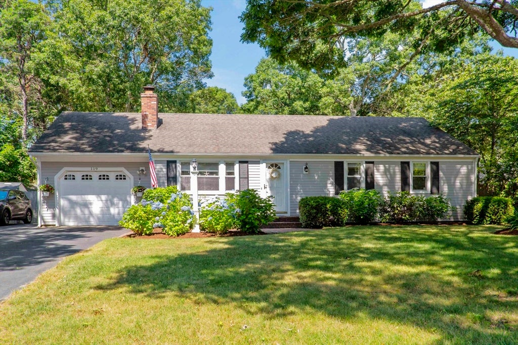 Photo of 119 Webbers Path, Yarmouth, MA