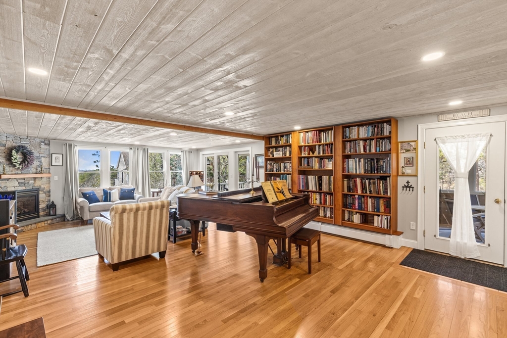 6 Short Lots Lane