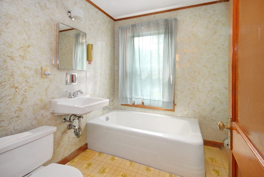 10 Brook St, Ayer, MA Photo #19