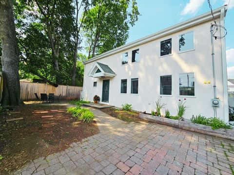 44 Monument St Medford MA 02155