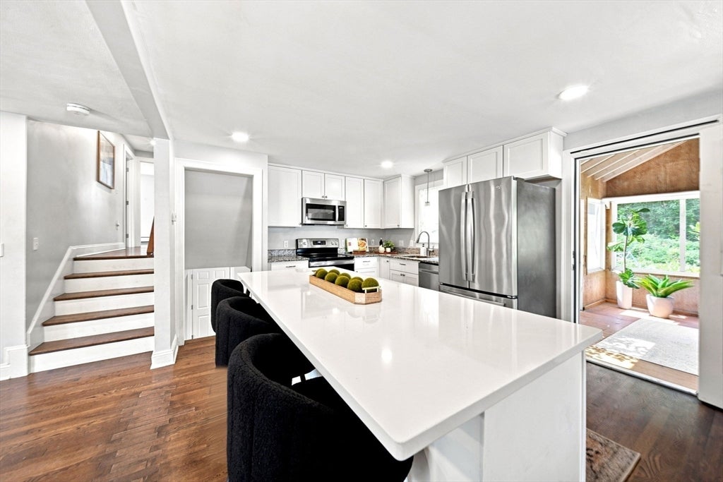 92 Dean Rd, Stoughton, MA, 92 Dean Rd, Stoughton, MA Photo #10
