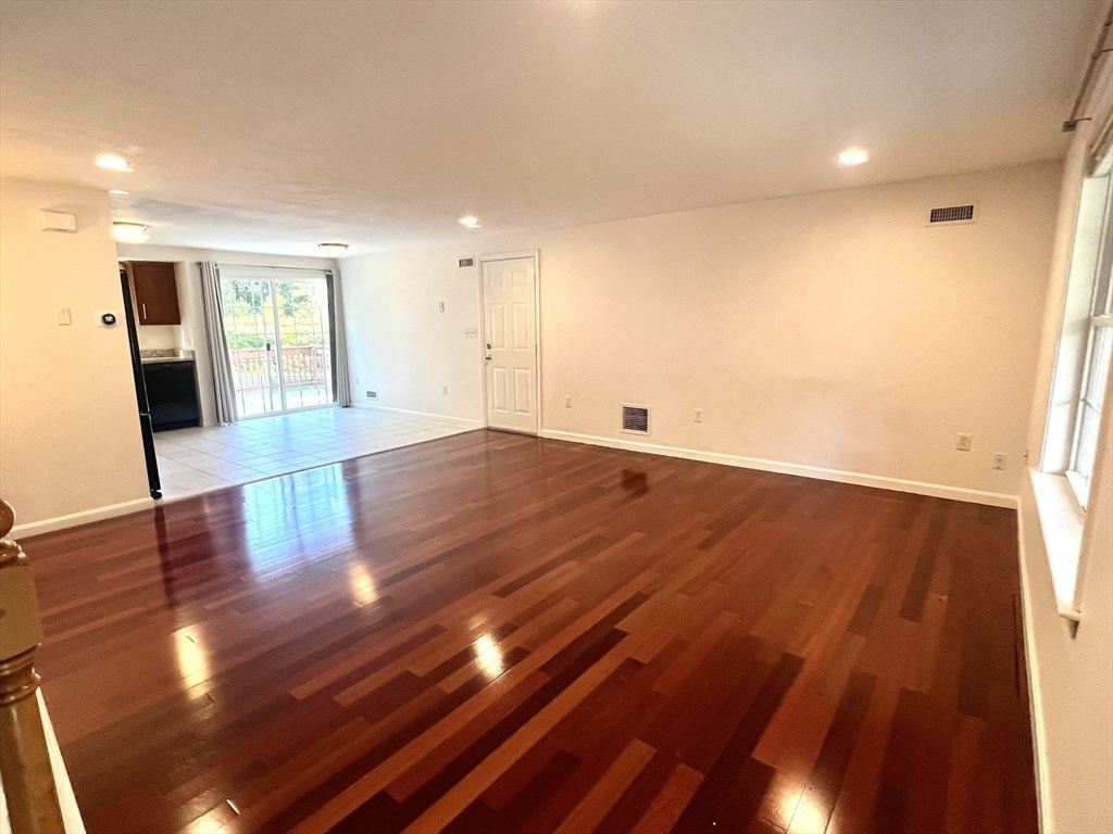11 1/2 Carroll Rd. B