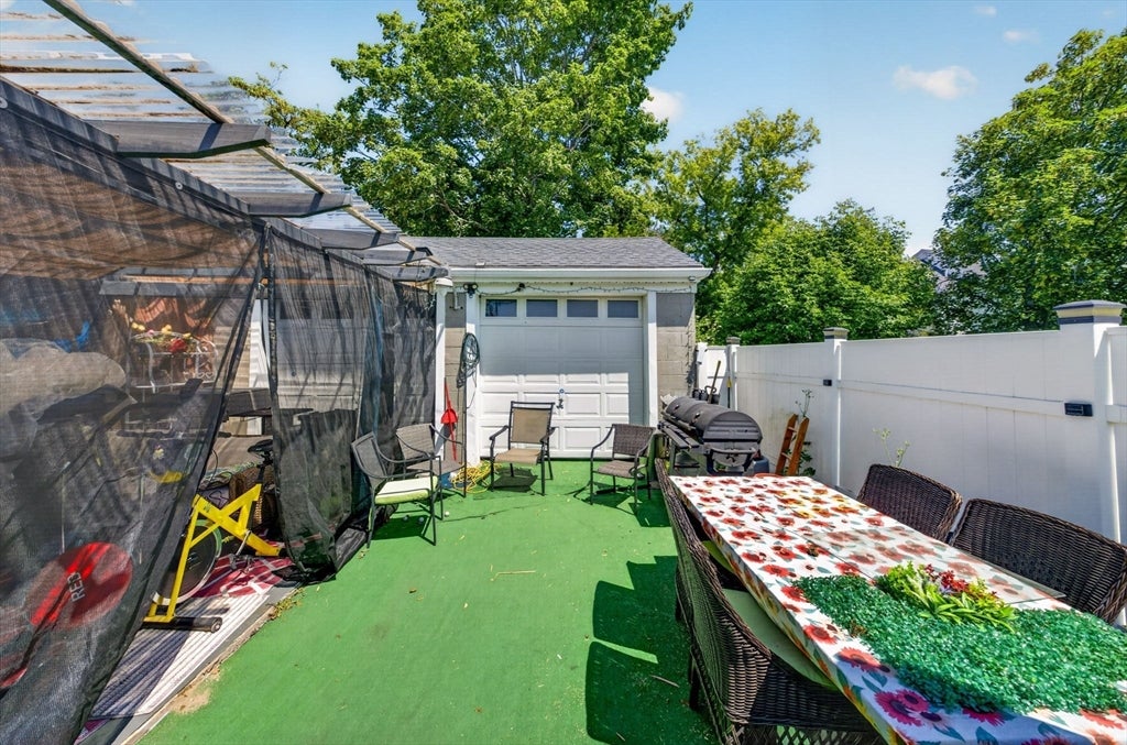 216 Cedar Street, New Bedford, MA Photo #36