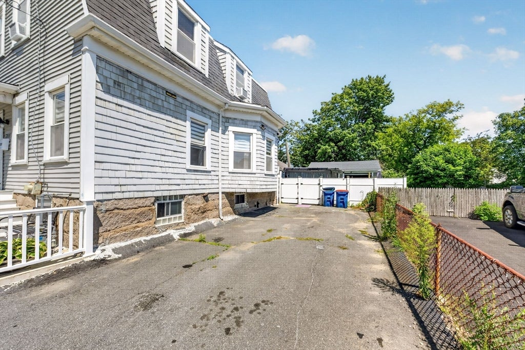 216 Cedar Street, New Bedford, MA Photo #32