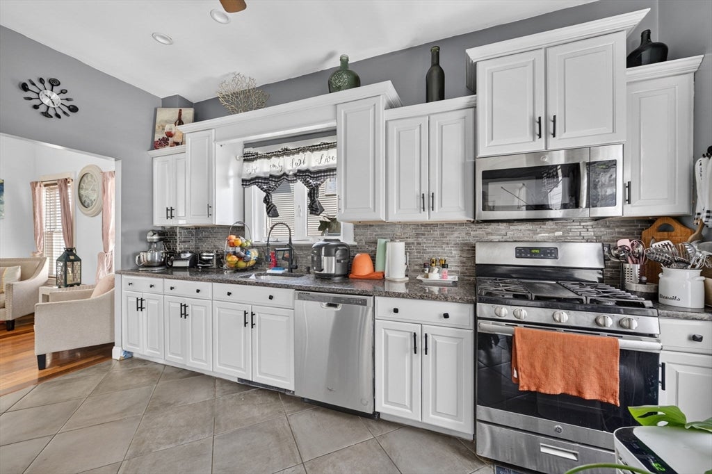 216 Cedar Street, New Bedford, MA Photo #13