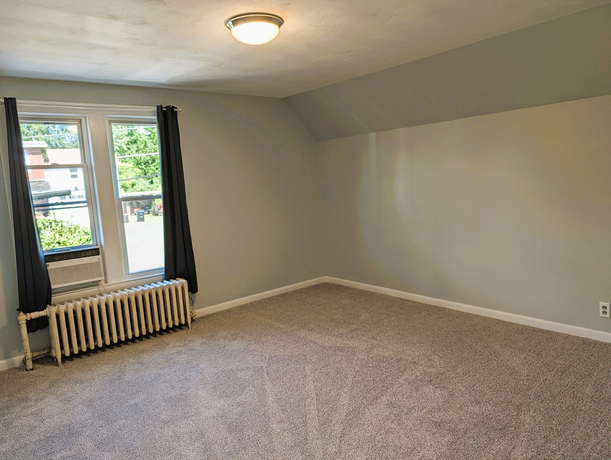 27 South Street, South Hadley, MA Photo #16