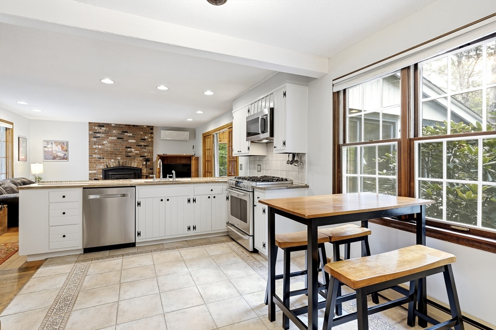 591 Kennedy Road, Northampton, MA, 591 Kennedy Road, Northampton, MA Photo #12