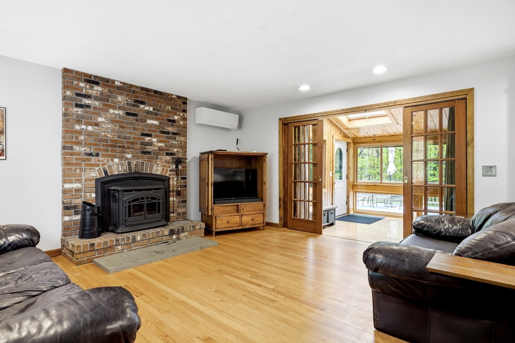 591 Kennedy Road, Northampton, MA, 591 Kennedy Road, Northampton, MA Photo #10