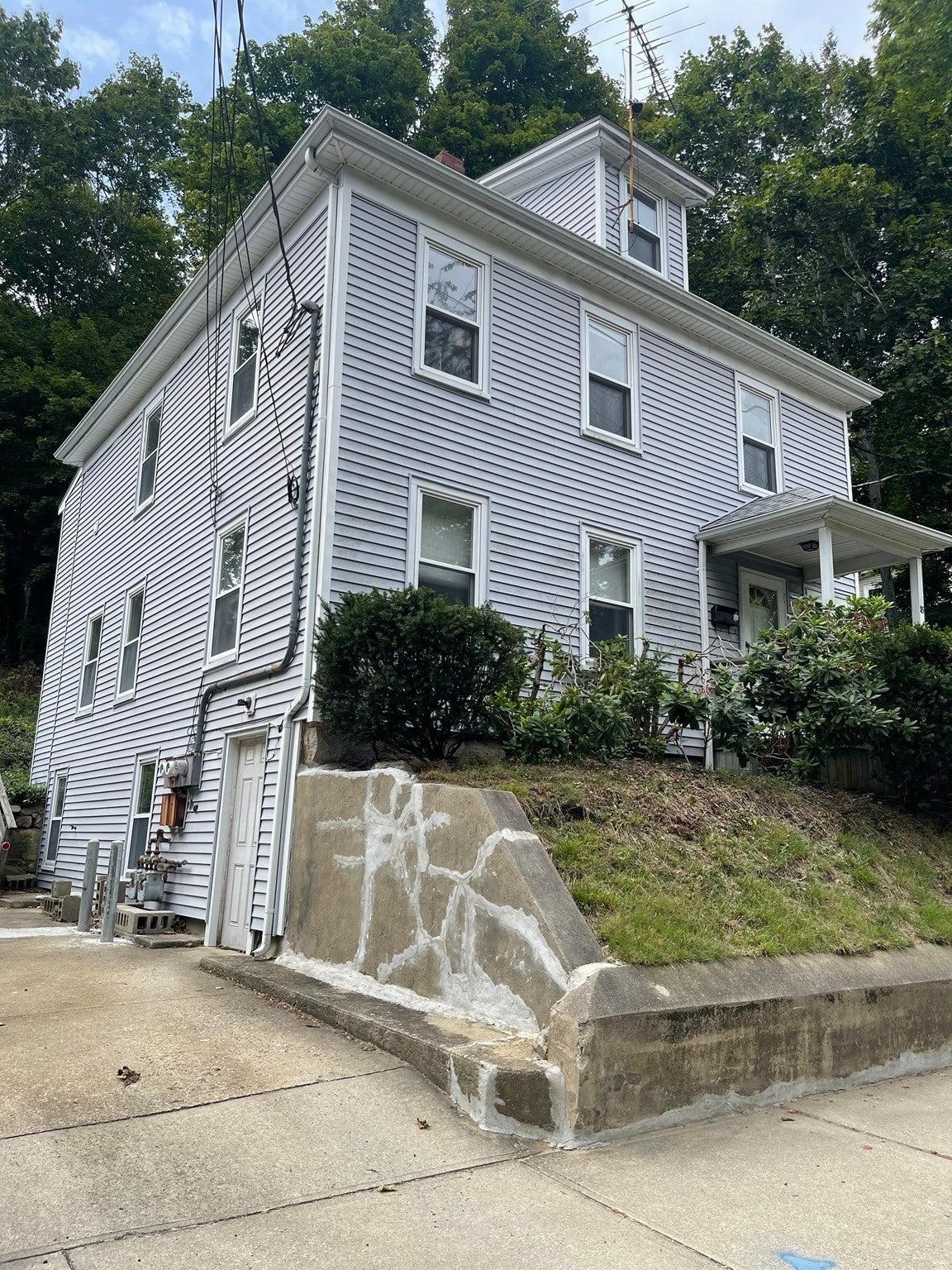 18 Oak St.